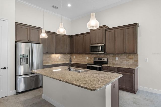 9220 SAN JOSE BOULEVARD, Howey In The Hills, FL 34737