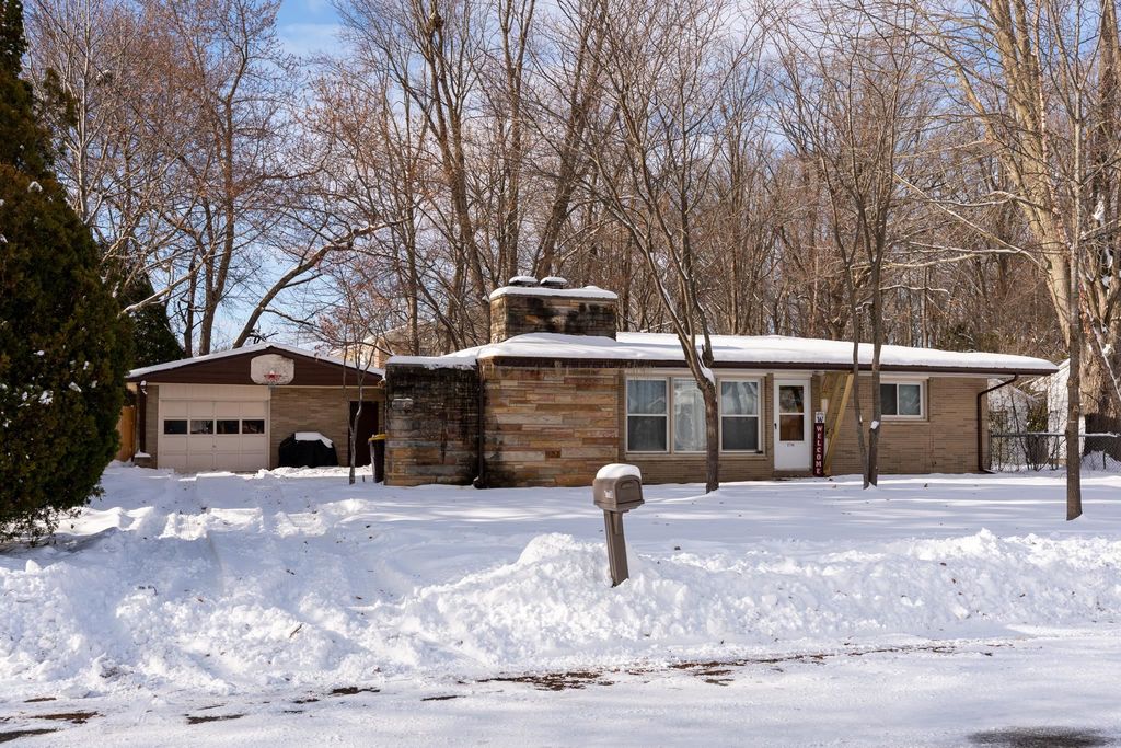 1736 Stockman Road, Pleasant, MI 48858