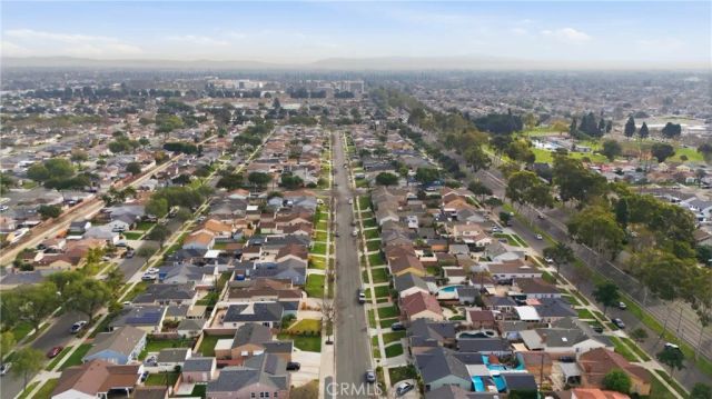 2917 Del Amo Boulevard, Lakewood, CA 90712