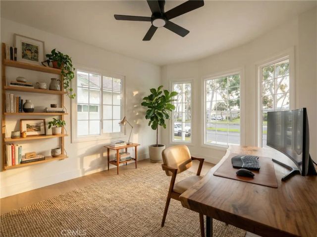 2917 Del Amo Boulevard, Lakewood, CA 90712