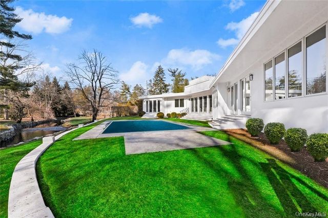 343 Purchase Street, Rye, NY 10580