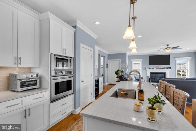 25 SUNRISE WAY, Toms River, NJ 08753