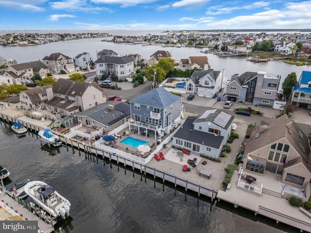 25 SUNRISE WAY, Toms River, NJ 08753