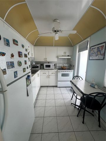 1445 Atlantic Shores Blvd 307, Hallandale Beach, FL 33009