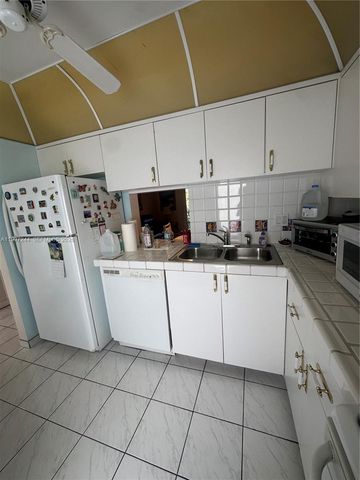 1445 Atlantic Shores Blvd 307, Hallandale Beach, FL 33009