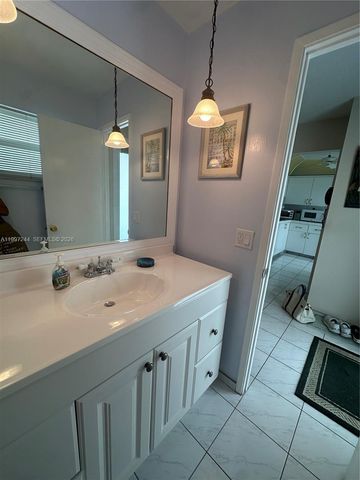 1445 Atlantic Shores Blvd 307, Hallandale Beach, FL 33009