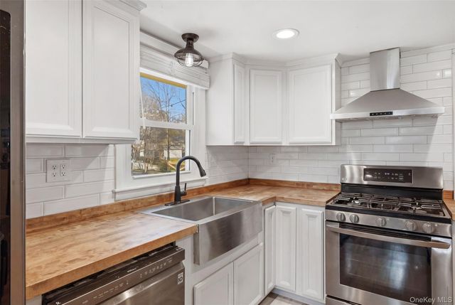 4 Linden Drive, Newburgh, NY 12550
