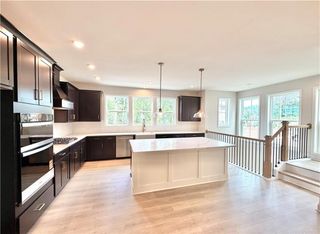 368 Sunset Hollow Street, Sugar Hill, GA 30518
