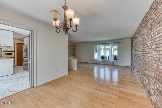 817 Beechwood Drive, Kingsport, TN 37663