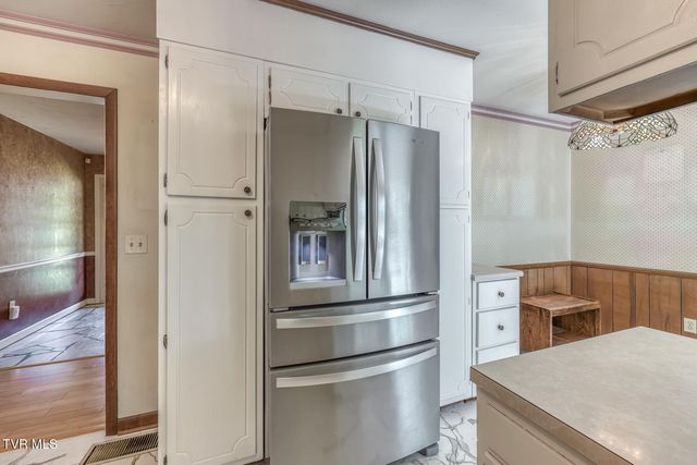 817 Beechwood Drive, Kingsport, TN 37663
