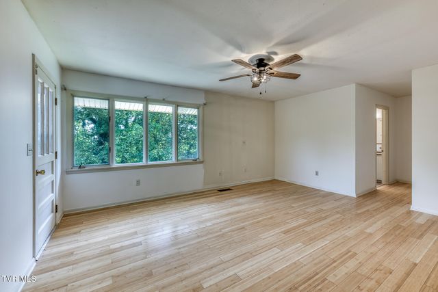 817 Beechwood Drive, Kingsport, TN 37663