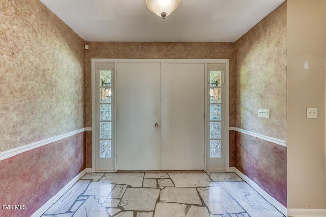 817 Beechwood Drive, Kingsport, TN 37663