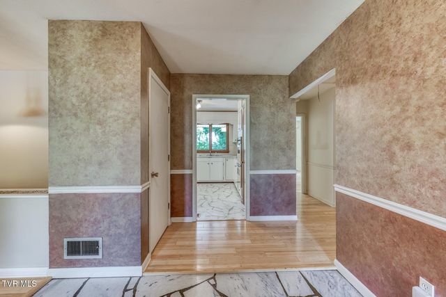 817 Beechwood Drive, Kingsport, TN 37663
