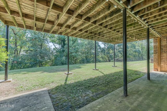 817 Beechwood Drive, Kingsport, TN 37663