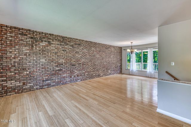 817 Beechwood Drive, Kingsport, TN 37663