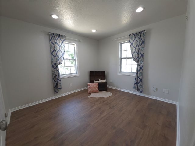 1405 N Oak Street, Mckinney, TX 75069