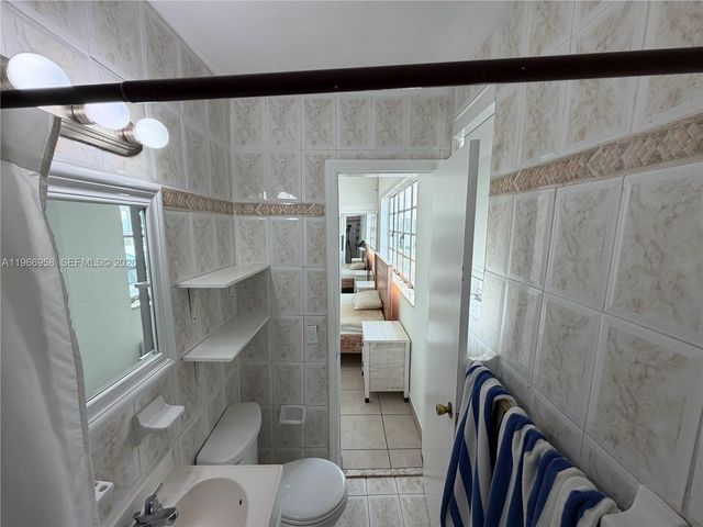 301 86th St 303-1, Miami Beach, FL 33141