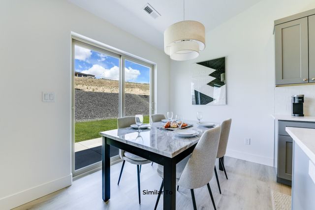 19 W 13th St, Deer Park, WA 99006