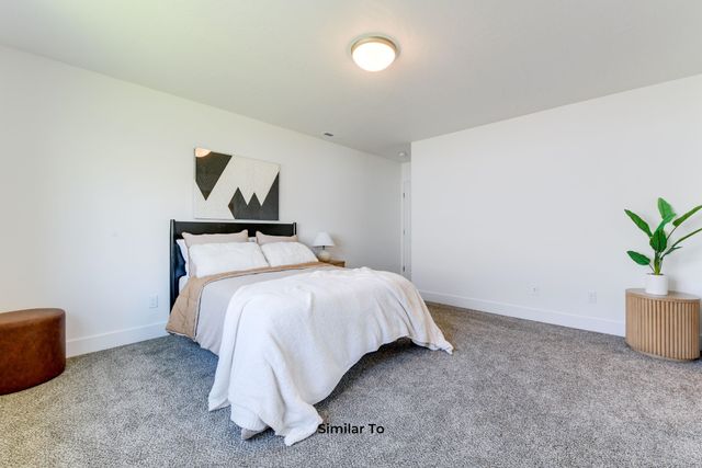 19 W 13th St, Deer Park, WA 99006