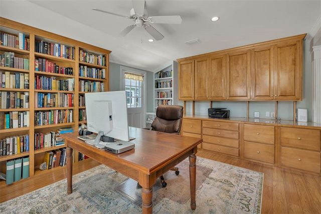 2022 Bruce Circle, St Simons Island, GA 31522