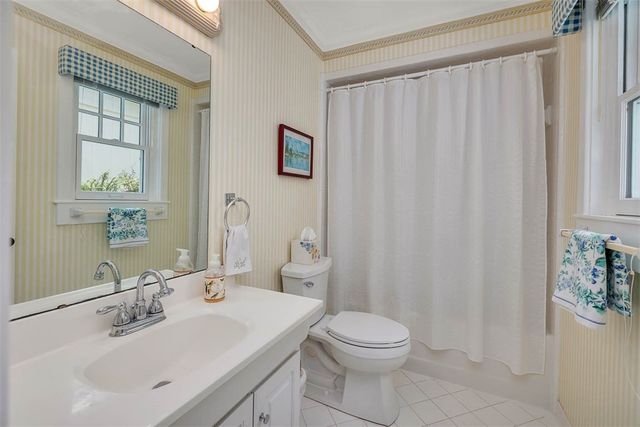 2022 Bruce Circle, St Simons Island, GA 31522