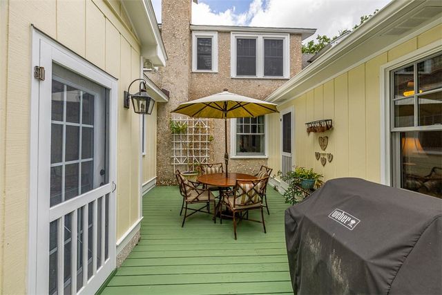 2022 Bruce Circle, St Simons Island, GA 31522