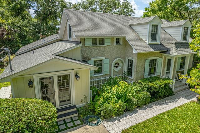 2022 Bruce Circle, St Simons Island, GA 31522