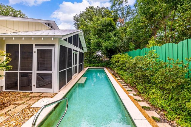 2022 Bruce Circle, St Simons Island, GA 31522