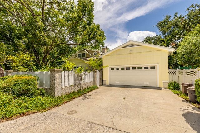 2022 Bruce Circle, St Simons Island, GA 31522