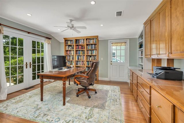 2022 Bruce Circle, St Simons Island, GA 31522