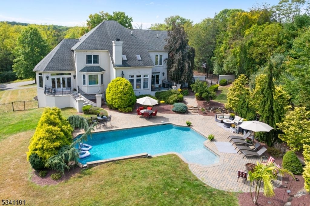 3 Smith Rd, Readington Twp., NJ 08822