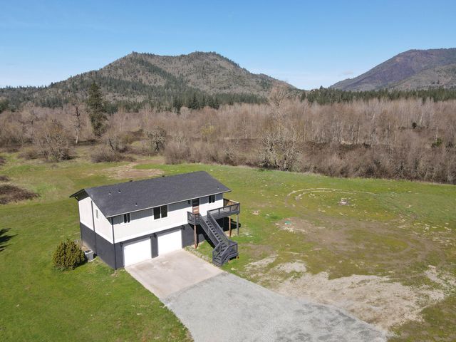 8835 Williams Highway, Grants Pass, OR 97527