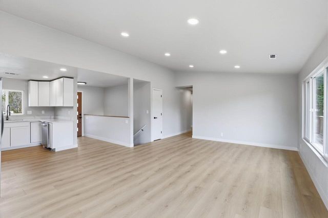 8835 Williams Highway, Grants Pass, OR 97527