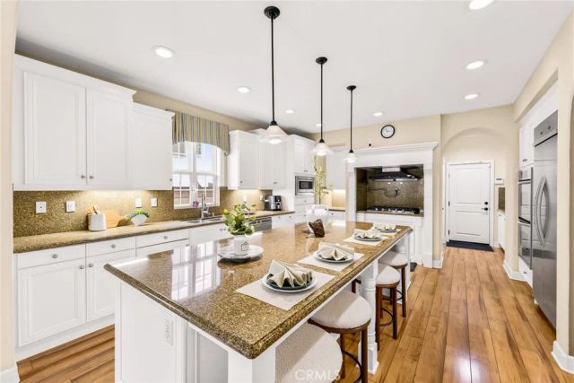 540 E Viewcrest Drive, Azusa, CA 91702