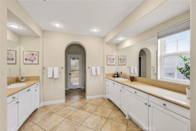 540 E Viewcrest Drive, Azusa, CA 91702