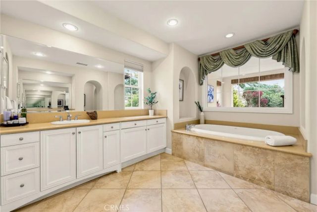 540 E Viewcrest Drive, Azusa, CA 91702