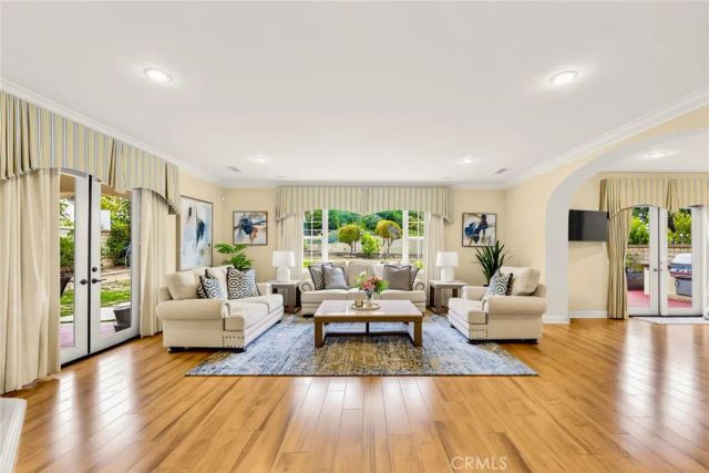 540 E Viewcrest Drive, Azusa, CA 91702