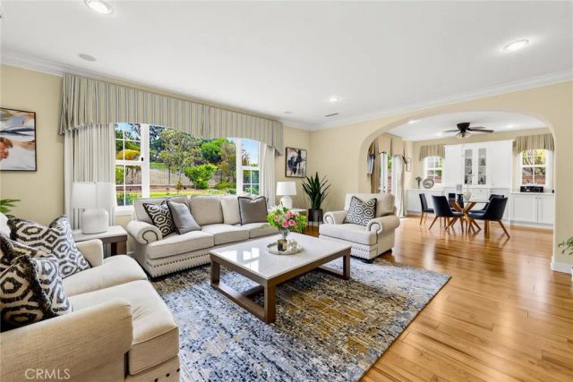 540 E Viewcrest Drive, Azusa, CA 91702