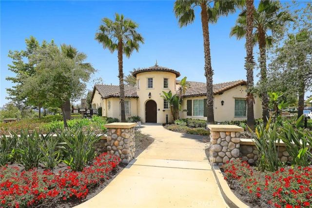 540 E Viewcrest Drive, Azusa, CA 91702