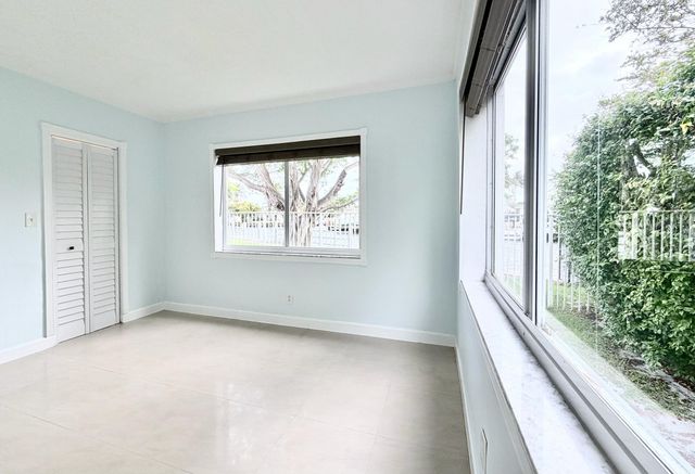 251 SE 6th Avenue 7, Pompano Beach, FL 33060