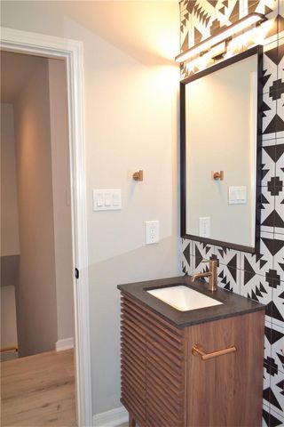 7206 Meador Ave B, Austin, TX 78752