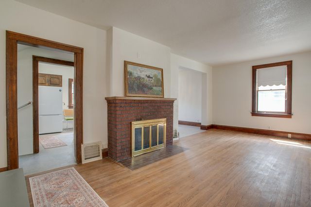 1261 4th Street N, Fargo, ND 58102