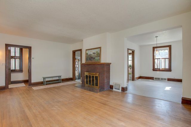 1261 4th Street N, Fargo, ND 58102