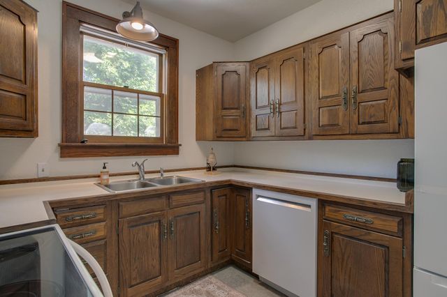 1261 4th Street N, Fargo, ND 58102