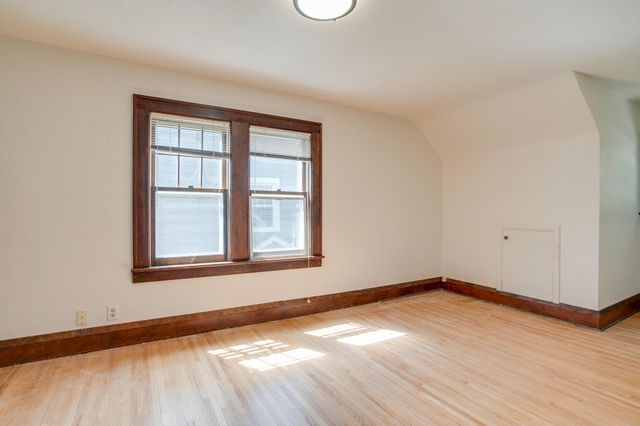 1261 4th Street N, Fargo, ND 58102