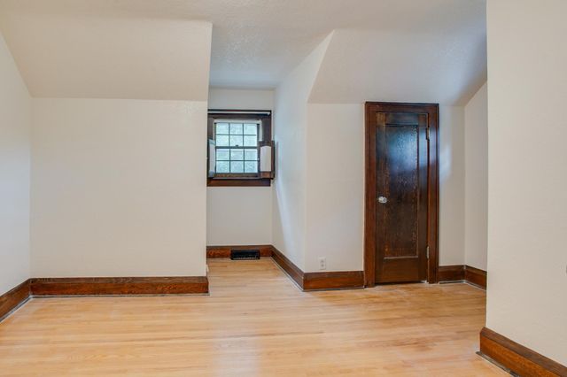 1261 4th Street N, Fargo, ND 58102