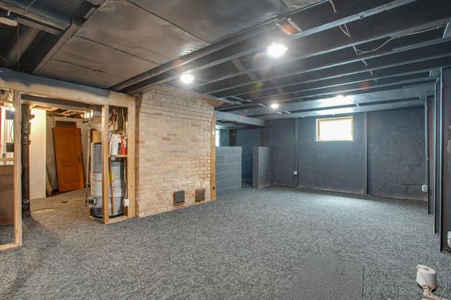 1261 4th Street N, Fargo, ND 58102