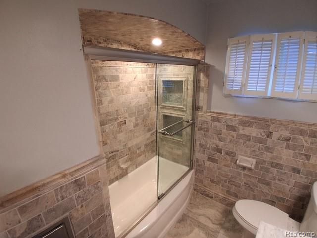 24231 Jerome Street, Oak Park, MI 48237