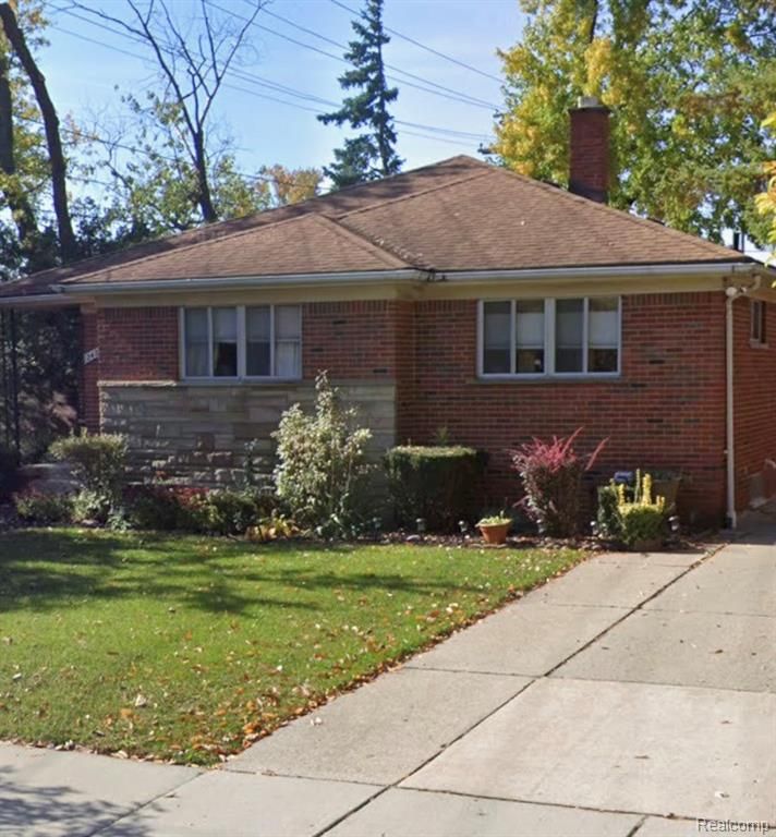 24231 Jerome Street, Oak Park, MI 48237