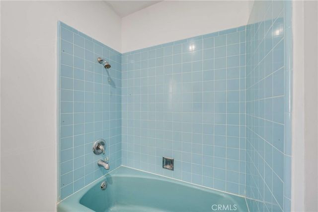 19122 Chase Street, Northridge, CA 91324